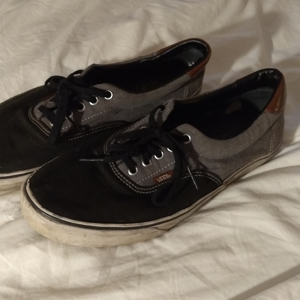 Men vans authentic 10.5